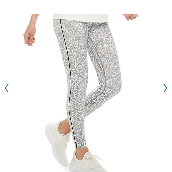 nike one leopard tights